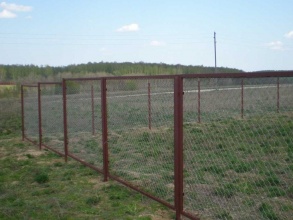 Забор из сетки рабицы в натяг секционный 12 метров фото в Селятино